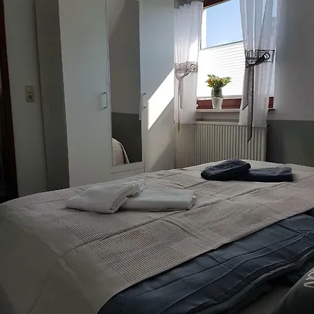Gelegen-Zu-Buesum-Wohnung-Heimathafen-Mit-Garten Lejlighed