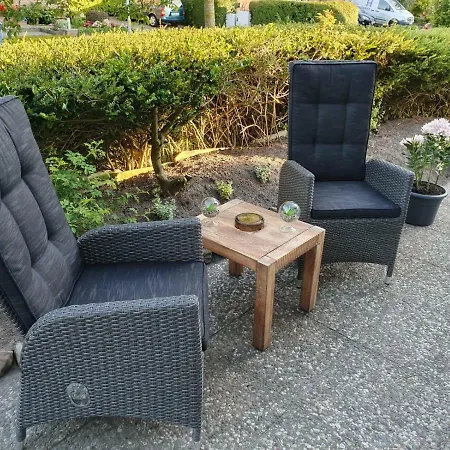 Gelegen-Zu-Buesum-Wohnung-Heimathafen-Mit-Garten * Westerdeichstrich
