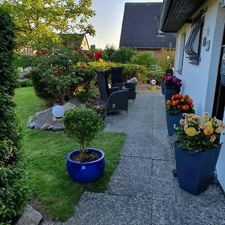 Gelegen-Zu-Buesum-Wohnung-Heimathafen-Mit-Garten Lejlighed *